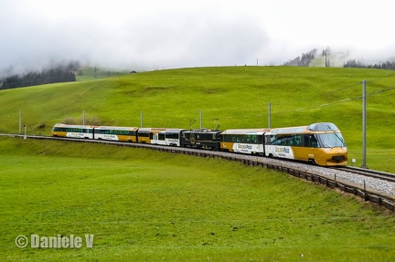Goldenpass Panoramic avec GDe 4/4 6002