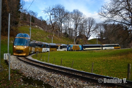 8002 avec le MOB Panoramic peu avant Montbovon